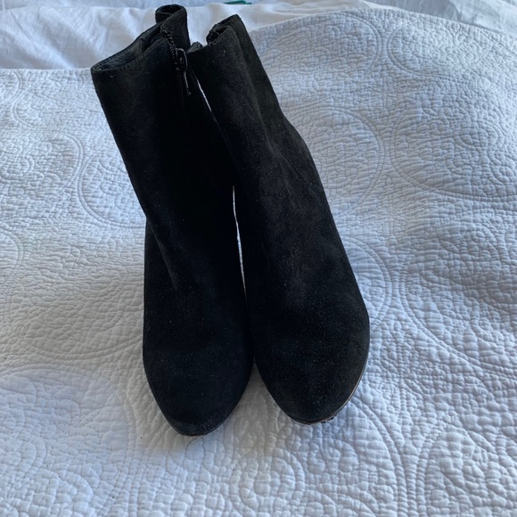 Vero Cuoio Black and Blue Colour Block Heels - Picture 3 of 7